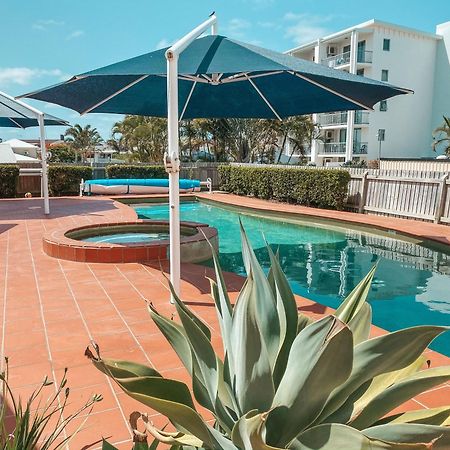 Luxury Ocean Front Apartment At The Bargara Blue Resort Exterior photo